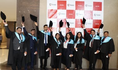 एन.एम.आई.एम.एस इंदौर कैंपस ने मनाया एस.बी.एम दीक्षांत समारोह-2022