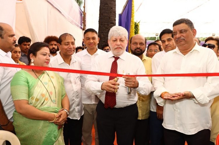 सामाजिक संस्था,'एकता मंच' द्वारा आयोजित 'मुफ्त महाआरोग्य शिबिर और रक्तदान शिबिर' सफलतापूर्वक सम्पन