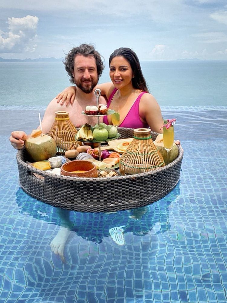 हनीमून मनाने  रोमांटिक वेकेशन स्पॉट थाईलैंड पहुंचे शमा सिकंदर और जेम्स मिलिरॉन