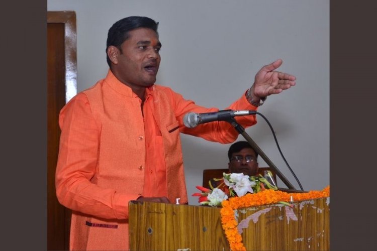 भगवान विश्वकर्मा जयंती और विकास पुरुष प्रधान मंत्री मोदी का जन्मदिन एक विशेष संयोग