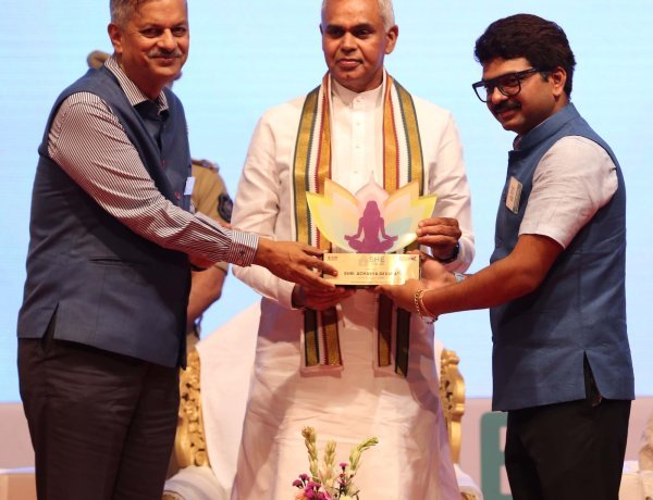 गुजरात के राज्यपाल आचार्य देवव्रत ने की जागरूकता मिशन शी की शुरुआत