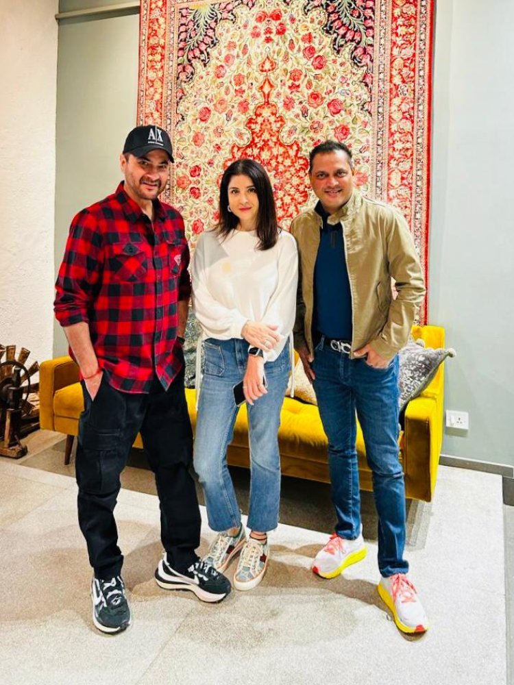 प्रसिद्ध इंटीरियर डिजाइनर निनाद परदेशी ने   डिजाइन किया बी-टाउन सेलेब्स का कार्यस्थल