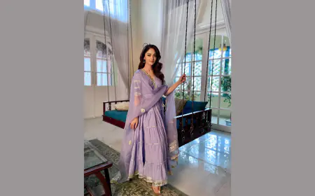 भारत के रंगों का जश्न, संदीपा धर ने किया रैंप पर शानदार प्रदर्शन