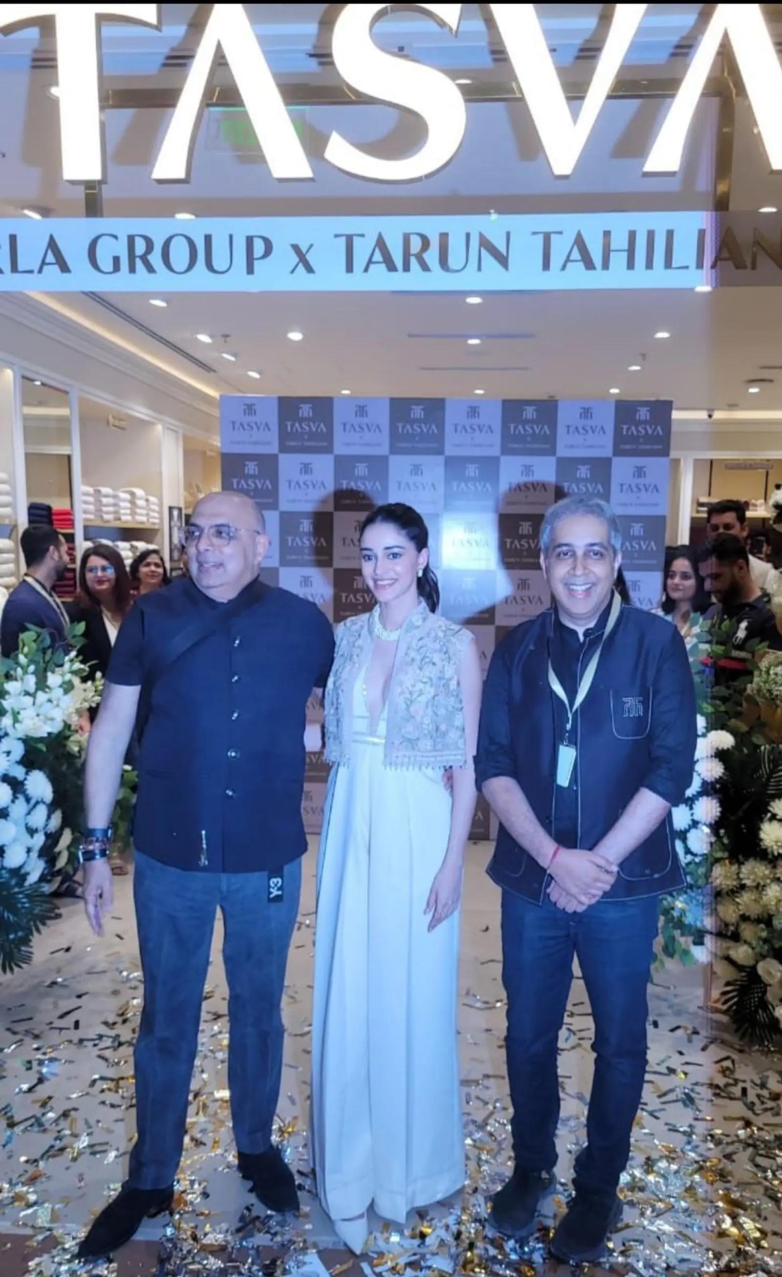 तरुण तहलियानी की मौजूदगी में अनन्‍या पांडे ने किया 'तस्‍वा' का उद्घाटन