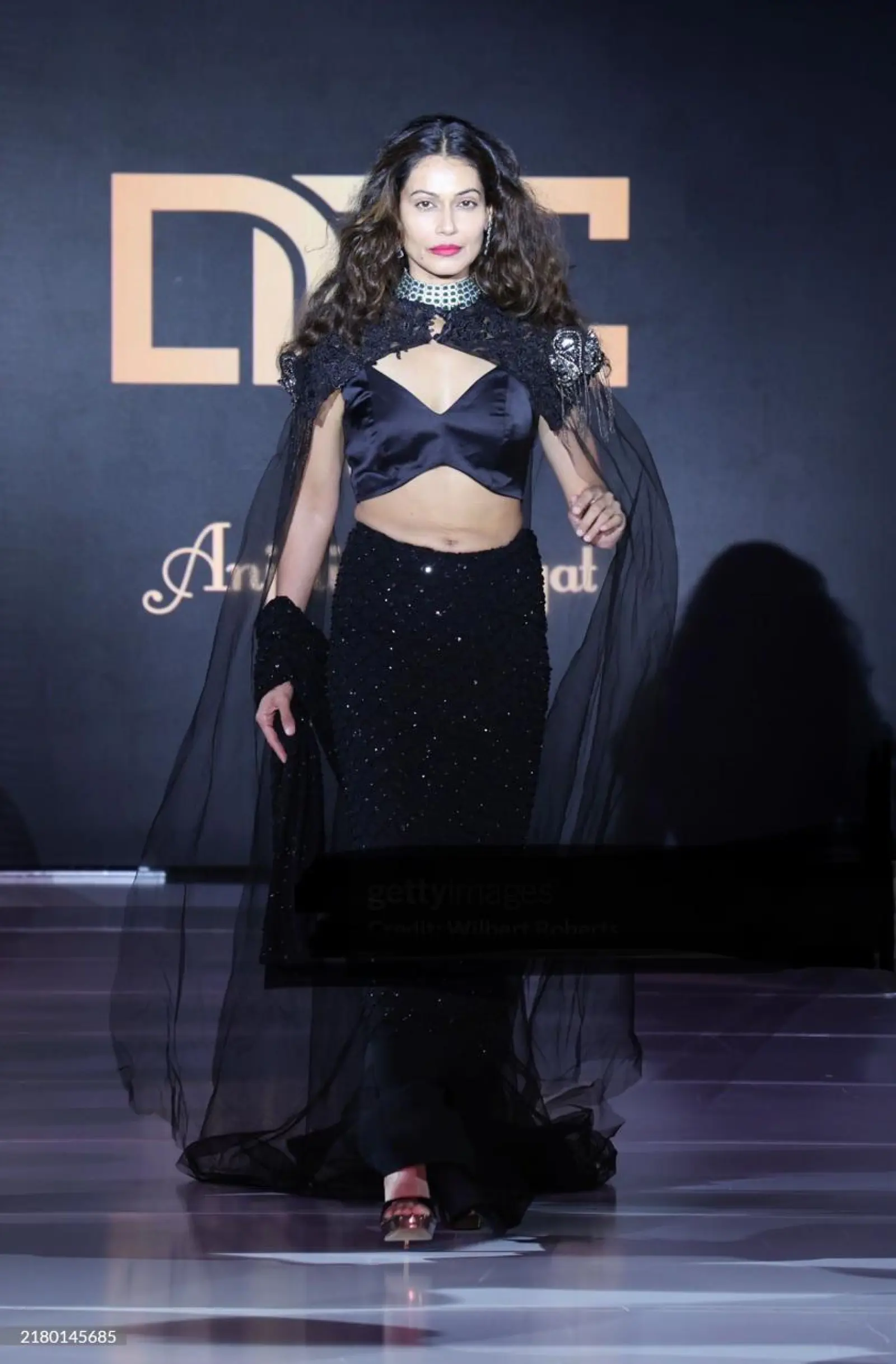 सात समंदर पार एलए फैशन वीक में चला एक्ट्रेस पायल रोहतगी का जलवा 