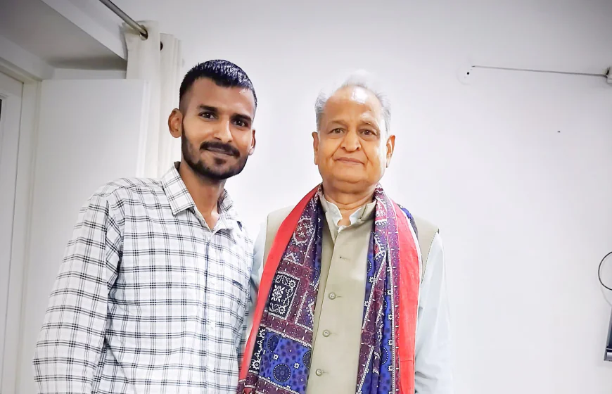 राजस्थान के चर्चित X इनफ्लुएंसर जीतू बुरड़क ने की अशोक गहलोत से मुलाकात