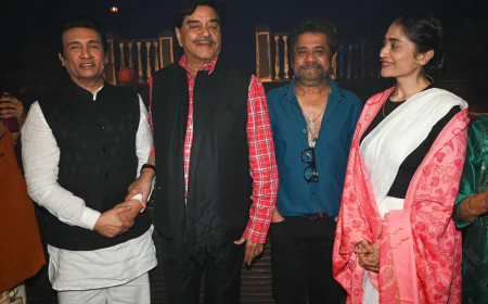 शेखर सुमन ने साहिर लुधियानवी को दी मंच पर जीवंत श्रद्धांजलि