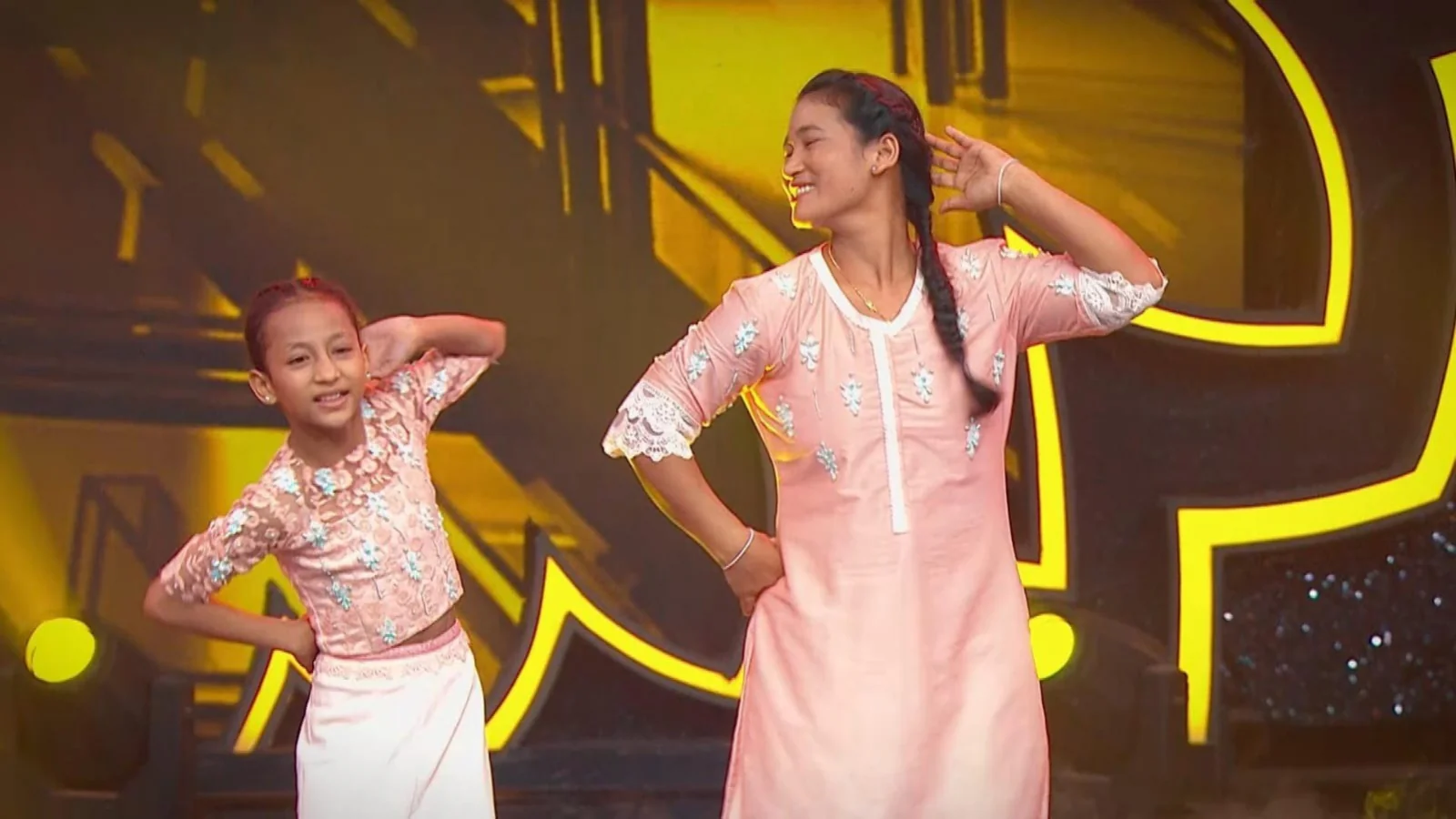 ममता की छांव में लौटी मुस्कान: सुपर डांसर की अप्सरा की प्रेरणादायक यात्रा