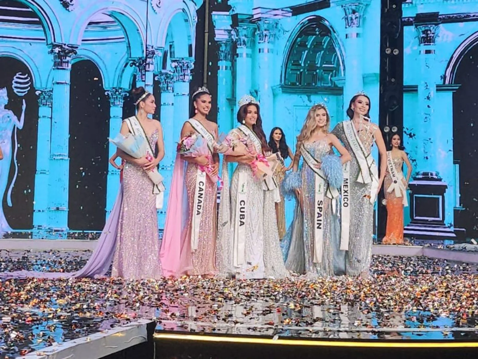 क्यूबा की लीह रेयास बनीं मिस टीन अर्थ 2025, जयपुर में रचा इतिहास