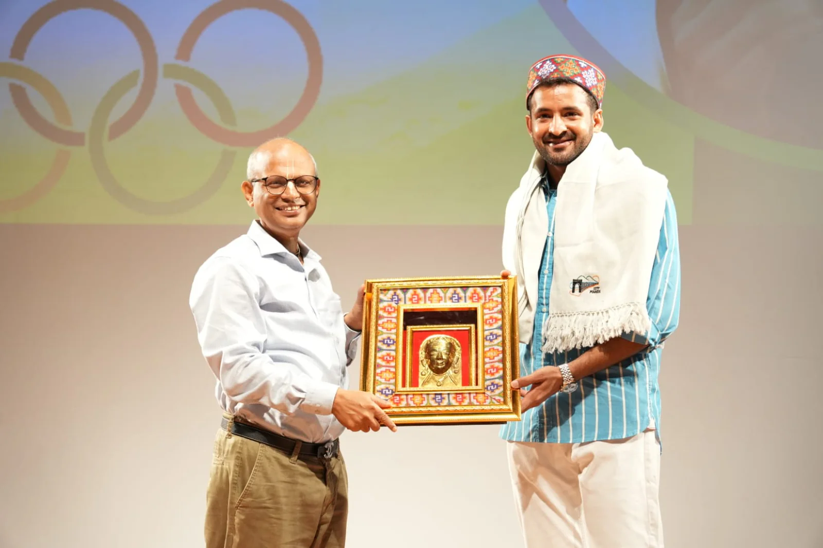 आईआईटी मंडी के पूर्व छात्र एवं पैरालंपिक स्वर्ण पदक विजेता नितेश कुमार ने किया स्वतंत्रता दिवस समारोह का नेतृत्व