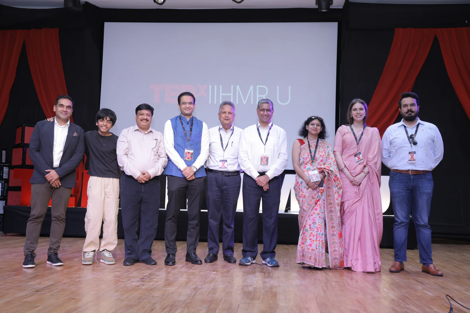 आईआईएचएमआर यूनिवर्सिटी के TEDxIIHMRU 2025 में छोटी-छोटी चिंगारी से बड़े बदलाव